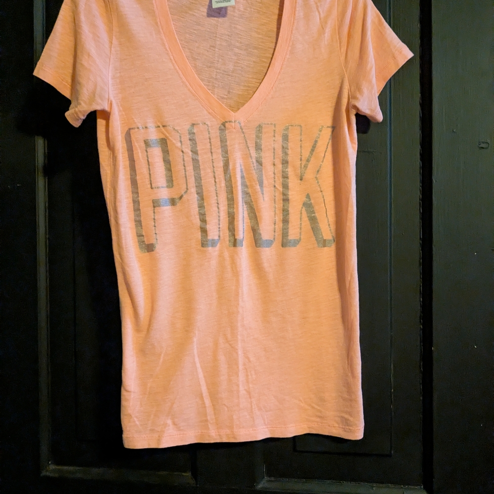 PINK Victoria's Secret Peach V-Neck Logo Tee